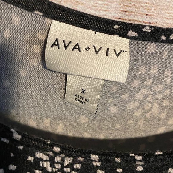 EUC AVA&VIV cold shoulder blouse - Picture 3 of 6